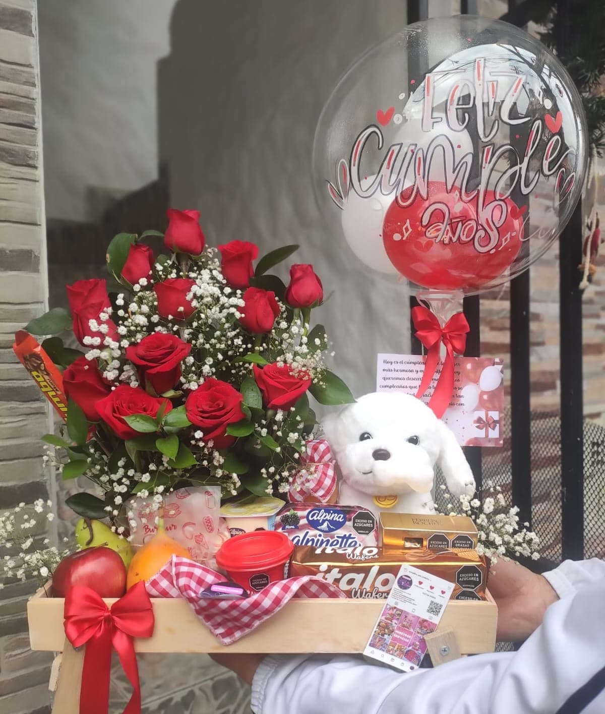 Clásico Romántico: Rosas y Ternura en Medellín - Creaciones Vane