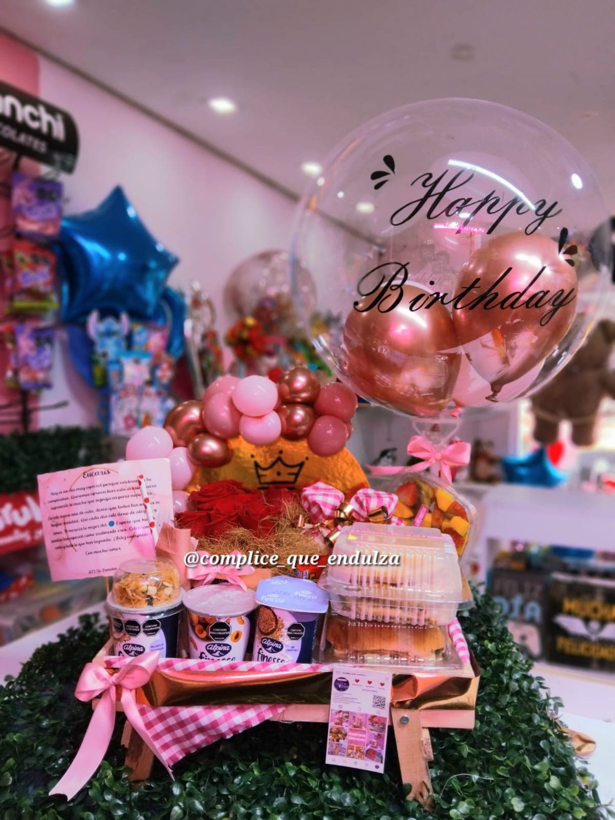 Amanecer de Reina: Rose Gold & Corona en Medellín - Creaciones Vane