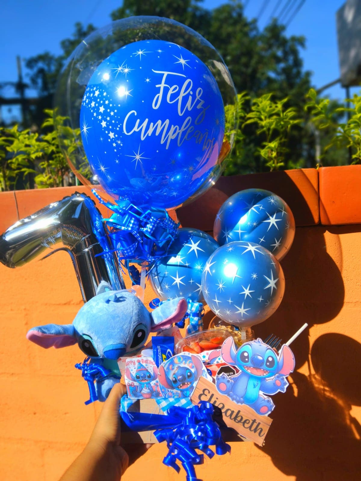 Amanecer Galáctico con Stitch en Medellín - Creaciones Vane