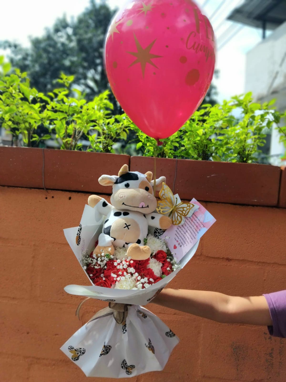 Dulce Compañía: Ramillete Exótico con Peluche en Medellín - Creaciones Vane