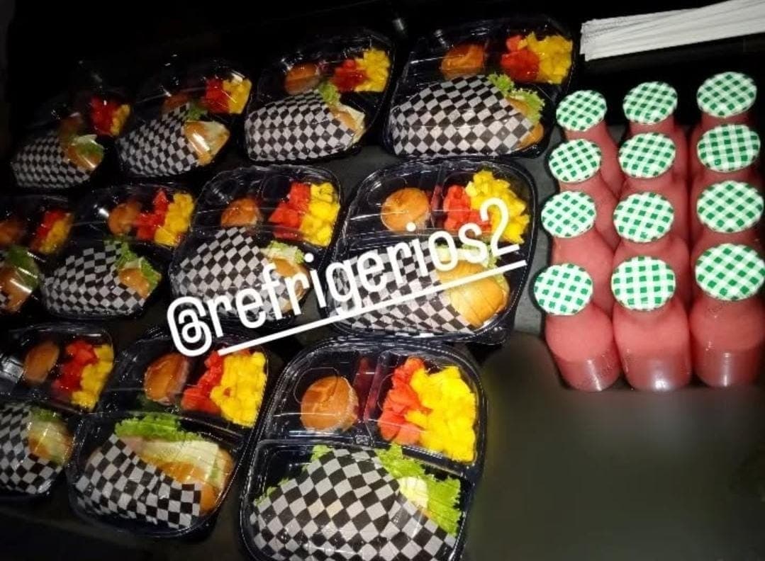 Eventos de Oro: Sándwich & Fruta en Medellín - Creaciones Vane